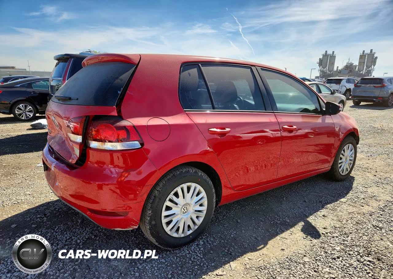 2013 Volkswagen Golf VIN:WVWDB7AJ1DW072310 - 3