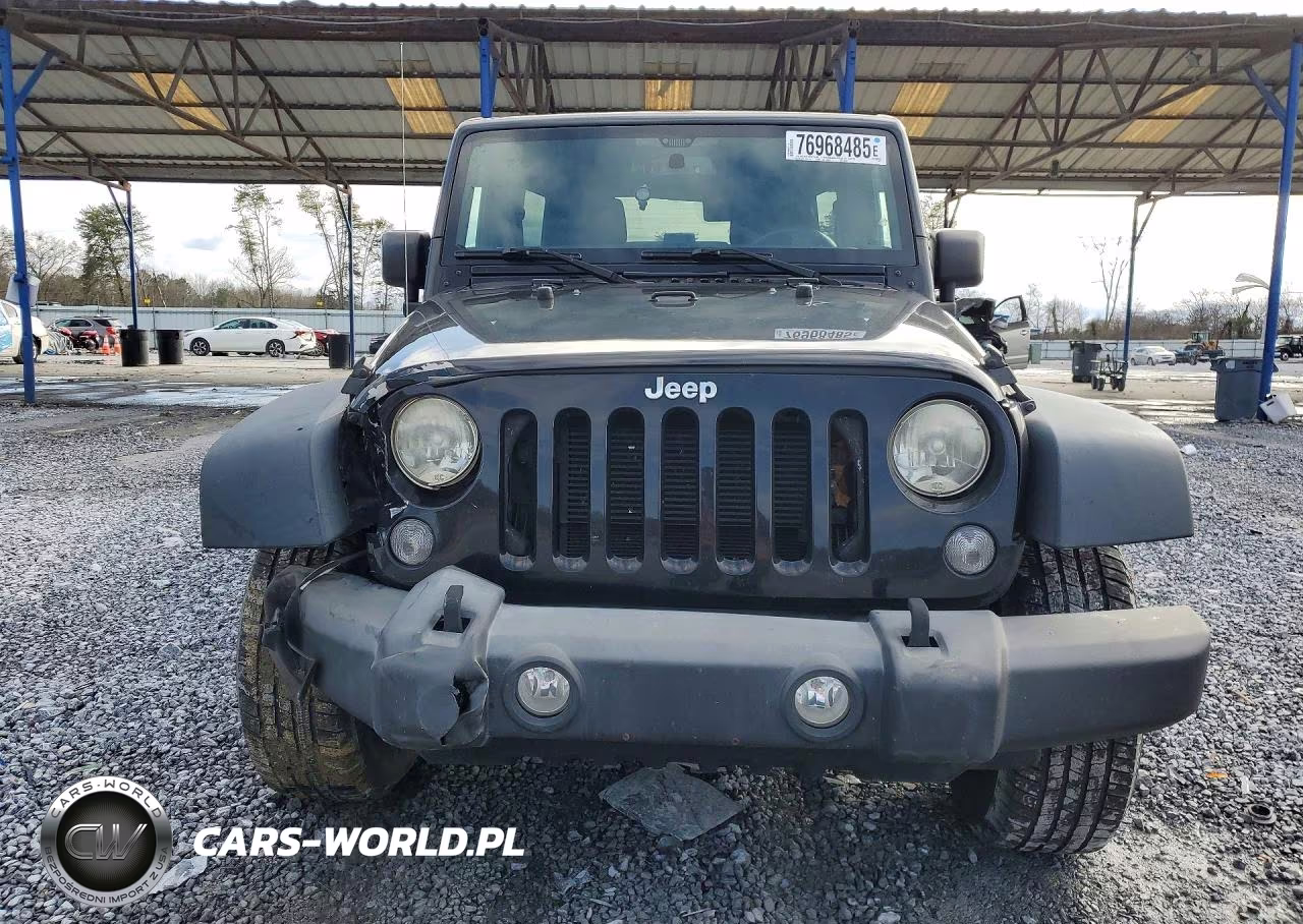 2015 Jeep Wrangler Unlimited Sport VIN:1C4BJWDG3FL566502 - 5