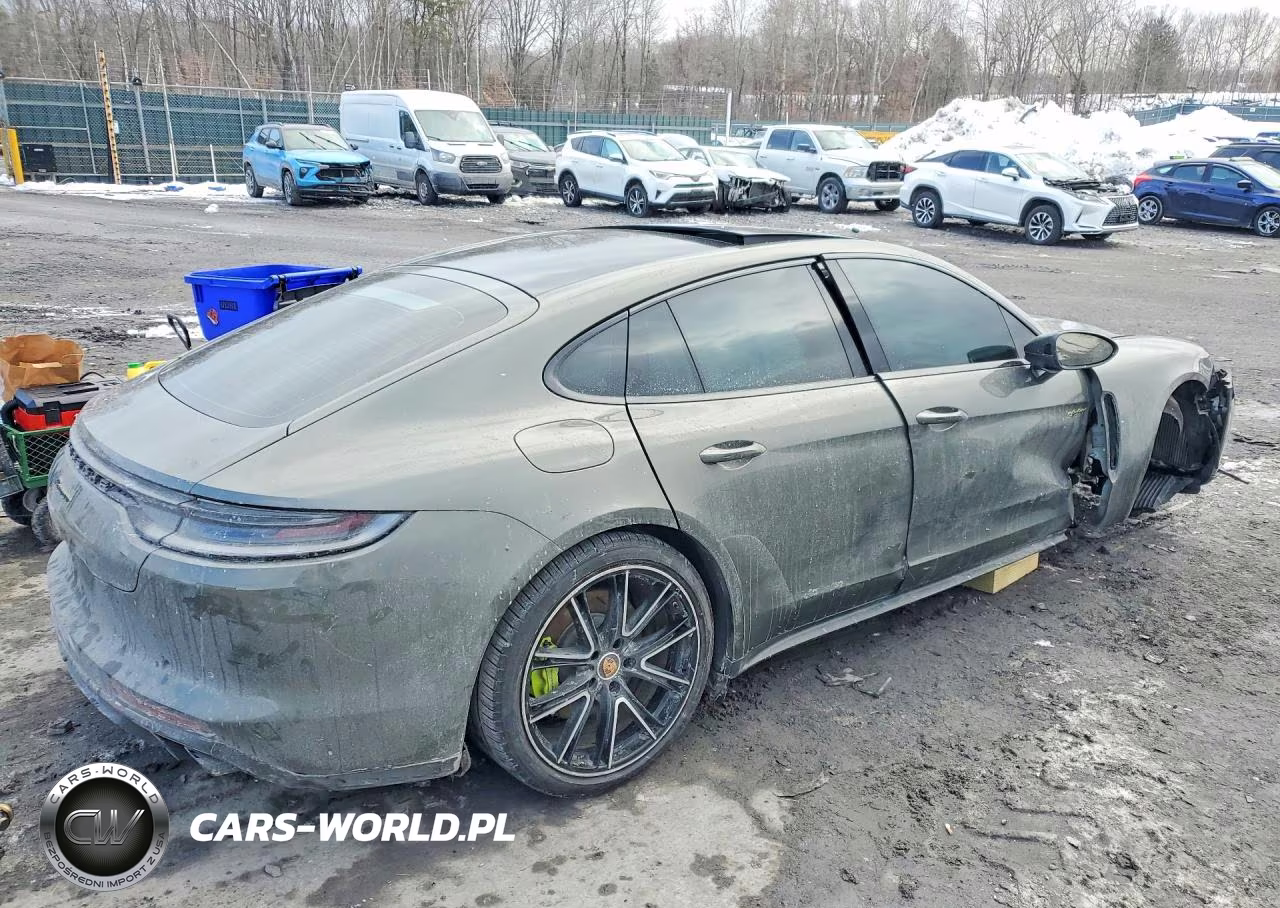 2023 Porsche Panamera 4 E-Hybrid VIN:WP0AE2A74PL120258 - 3