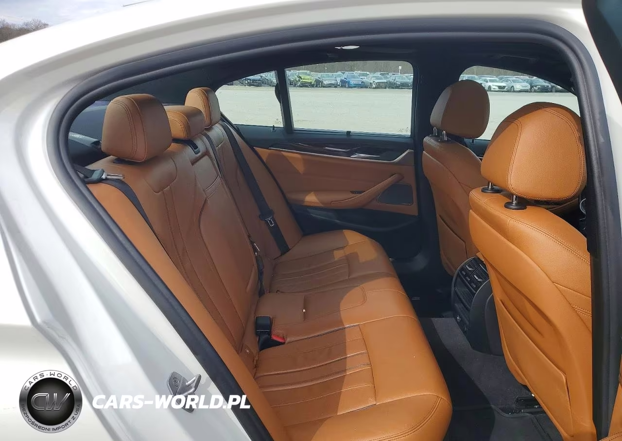 2018 BMW 530 I VIN:WBAJA5C5XJWA38114 - 10