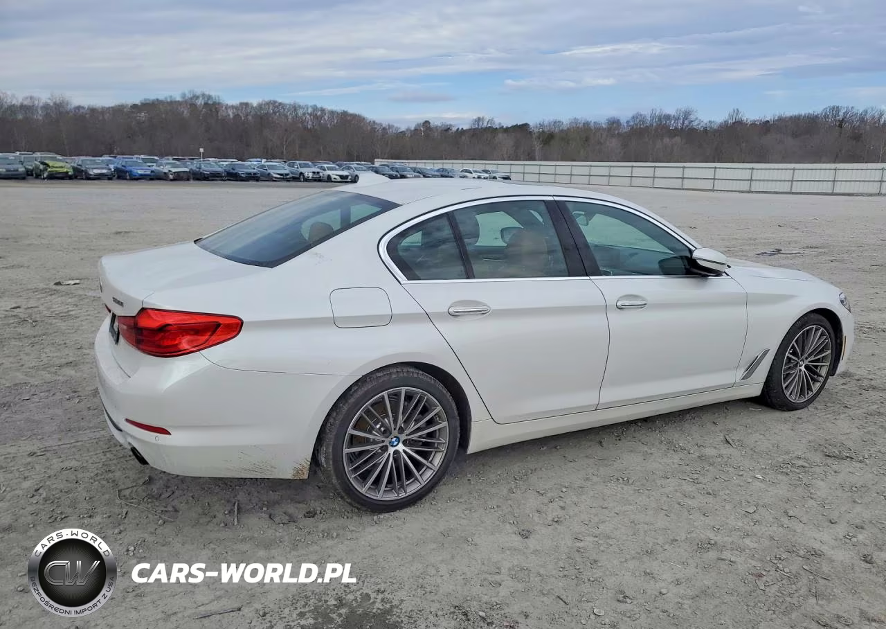 2018 BMW 530 I VIN:WBAJA5C5XJWA38114 - 3