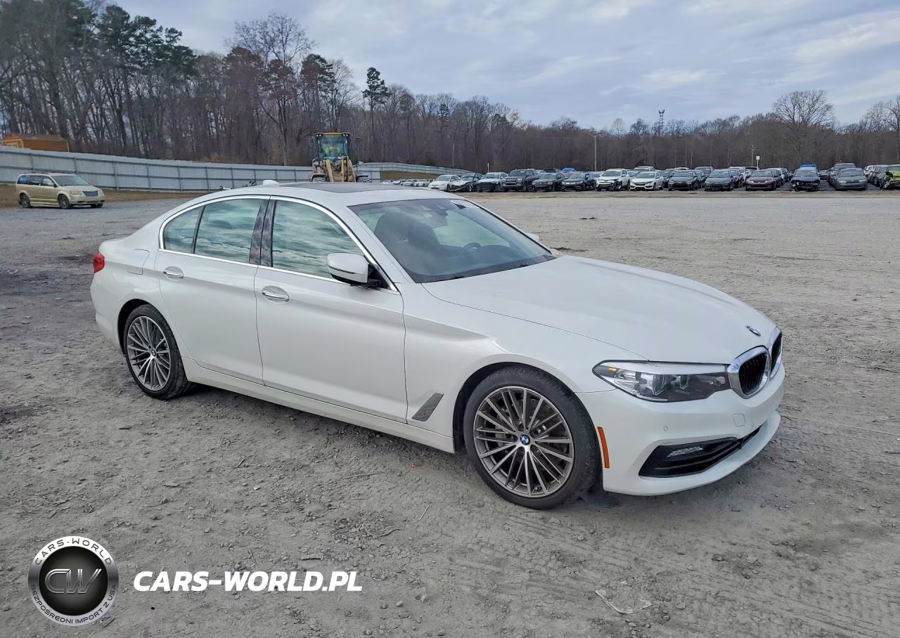2018 BMW 530 I VIN:WBAJA5C5XJWA38114 - 4