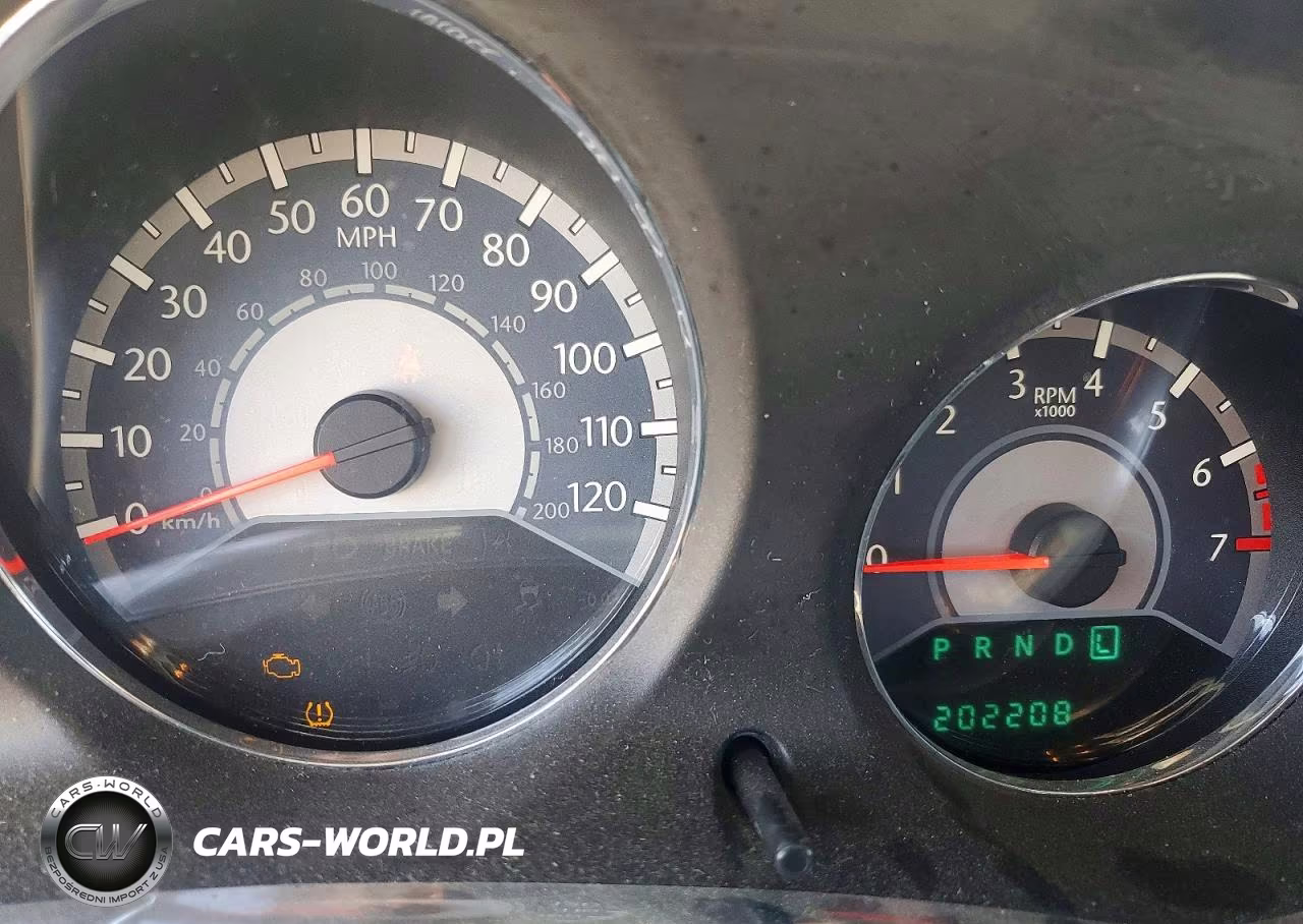 2014 Chrysler 200 Lx VIN:1C3CCBAB2EN146687 - 9