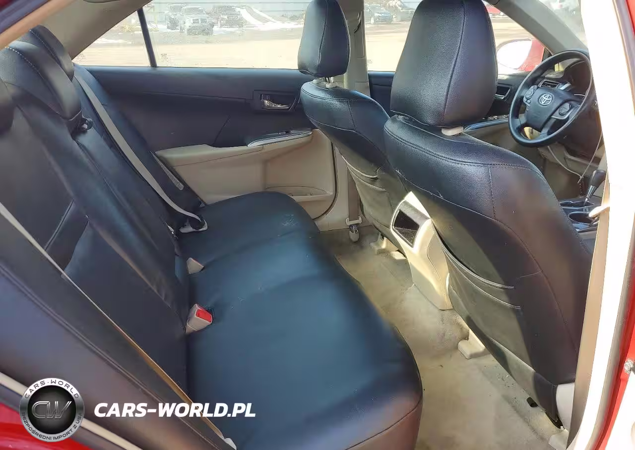 2014 Toyota Camry Hybrid VIN:4T1BD1FK6EU107447 - 10