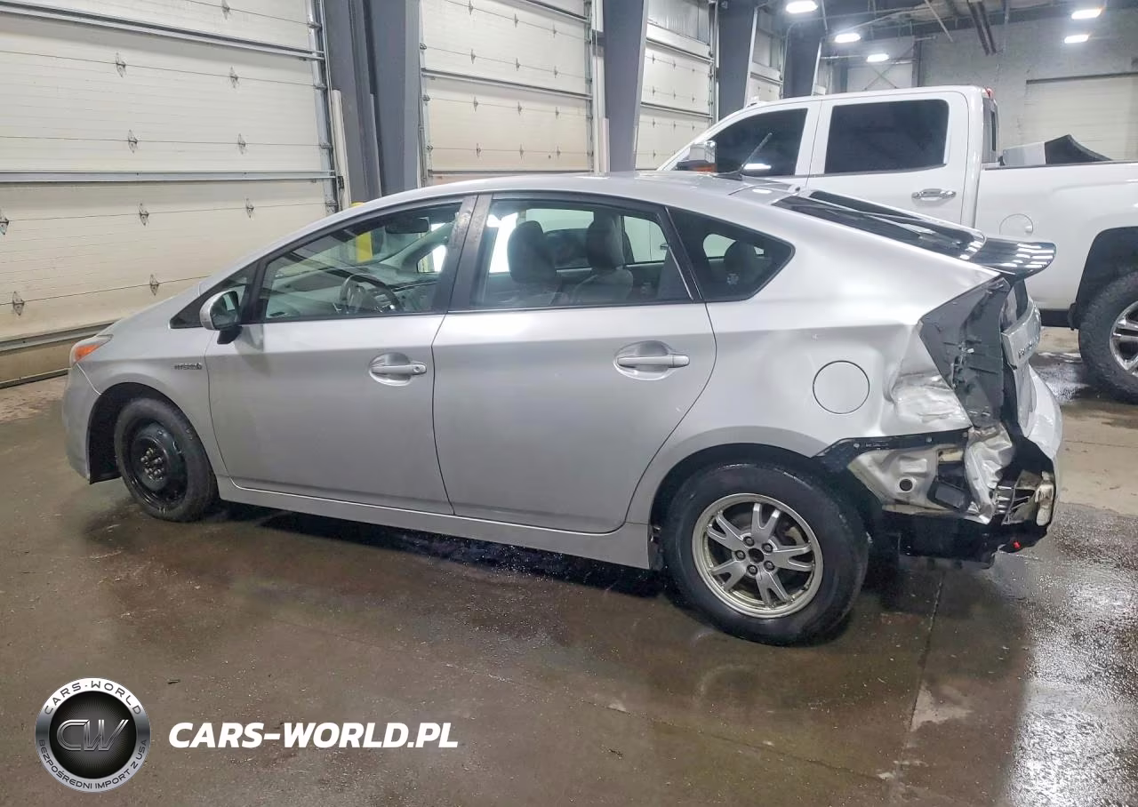 2011 Toyota Prius Two VIN:JTDKN3DU1B0319340 - 2