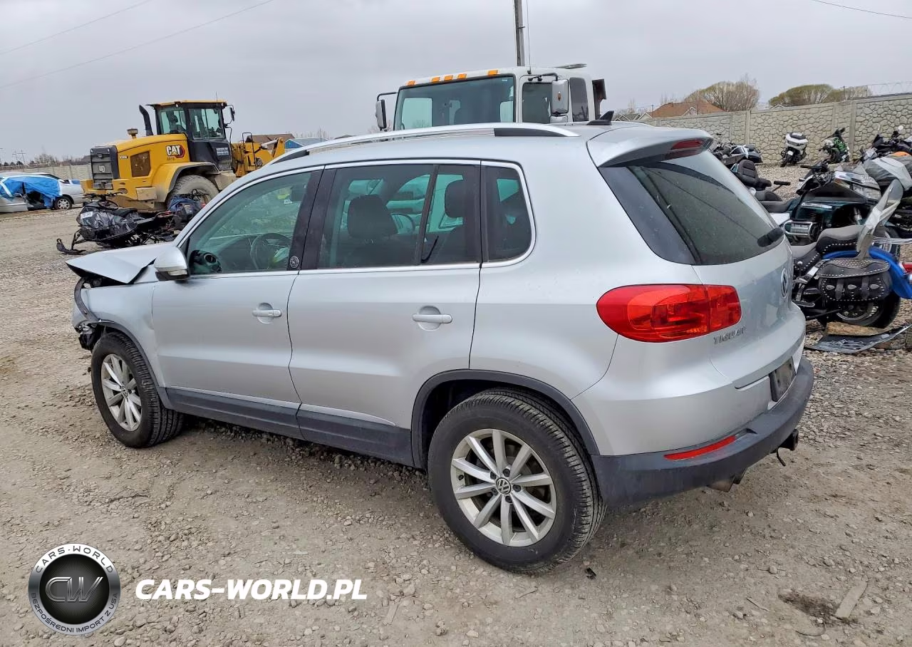 2017 Volkswagen Tiguan Wolfsburg VIN:WVGSV7AX8HK011127 - 2