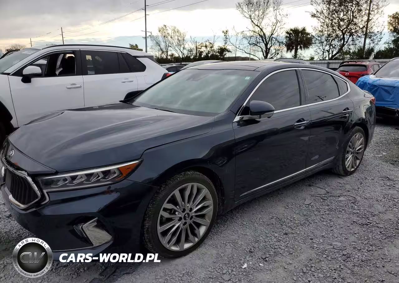 2020 Kia Cadenza Technology