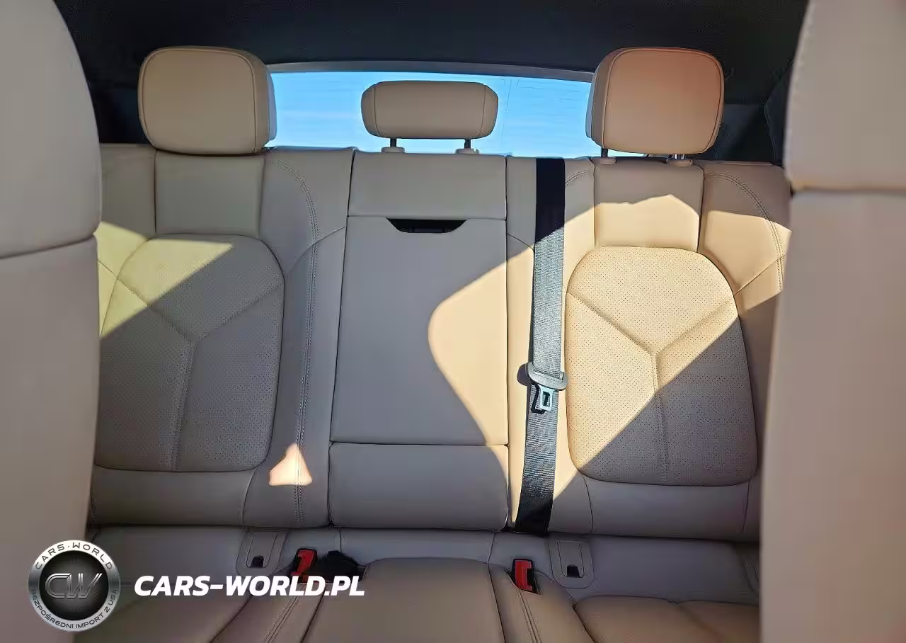 2020 Porsche Macan VIN:WP1AA2A50LLB13343 - 10