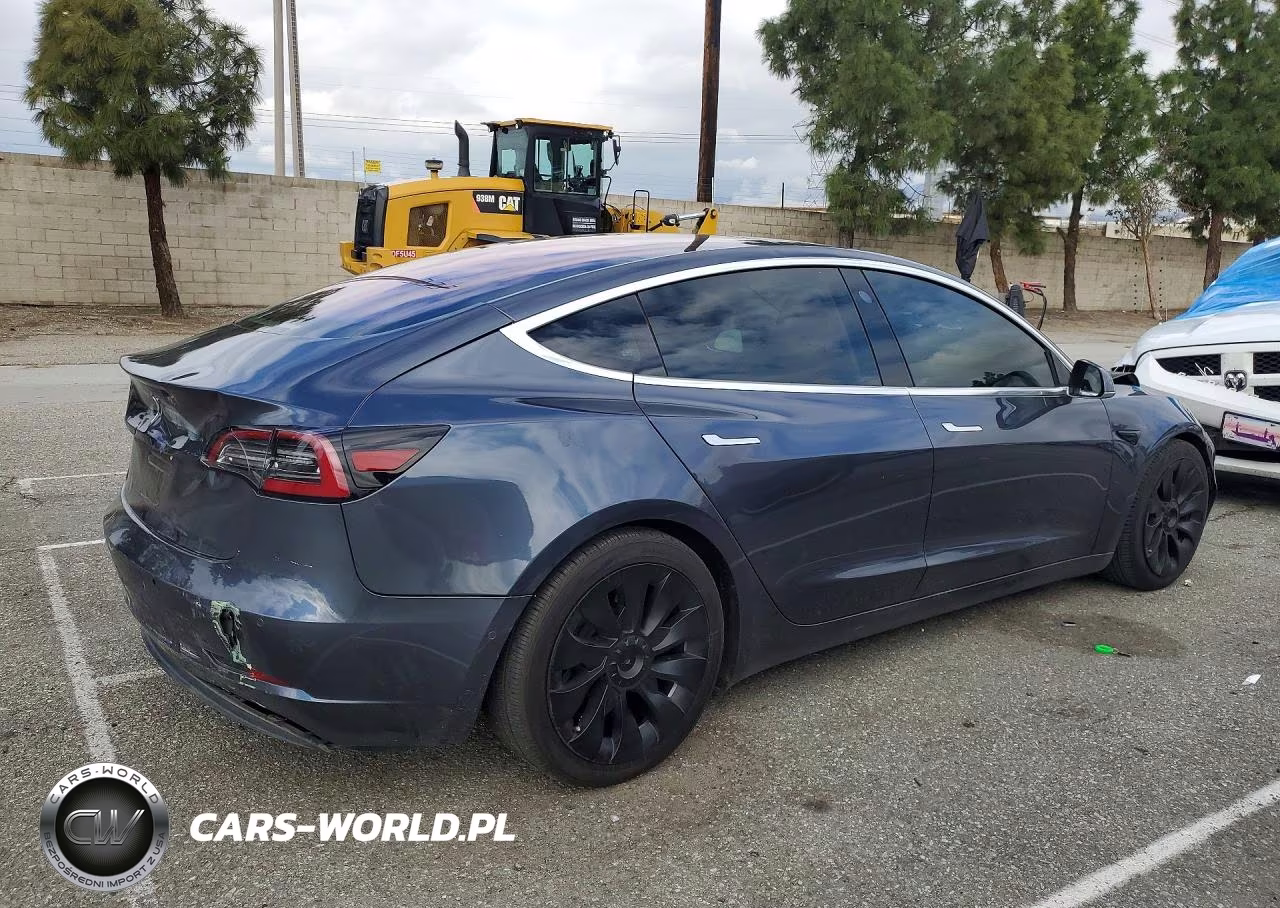 2018 Tesla Model 3 VIN:5YJ3E1EAXJF025660 - 3