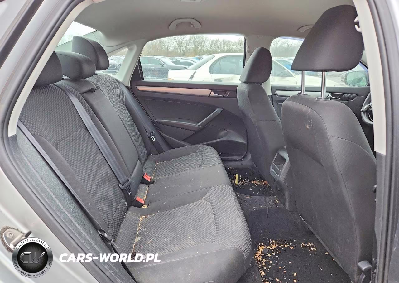 2014 Volkswagen Passat S VIN:1VWAT7A32EC060636 - 10