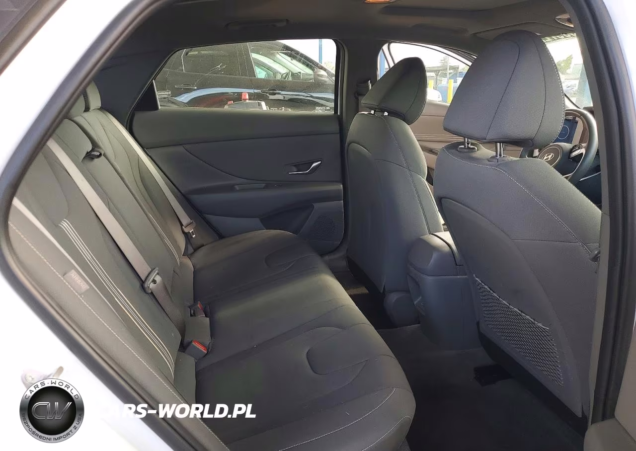 2025 Hyundai Elantra Sel VIN:KMHLS4DG4SU946843 - 10