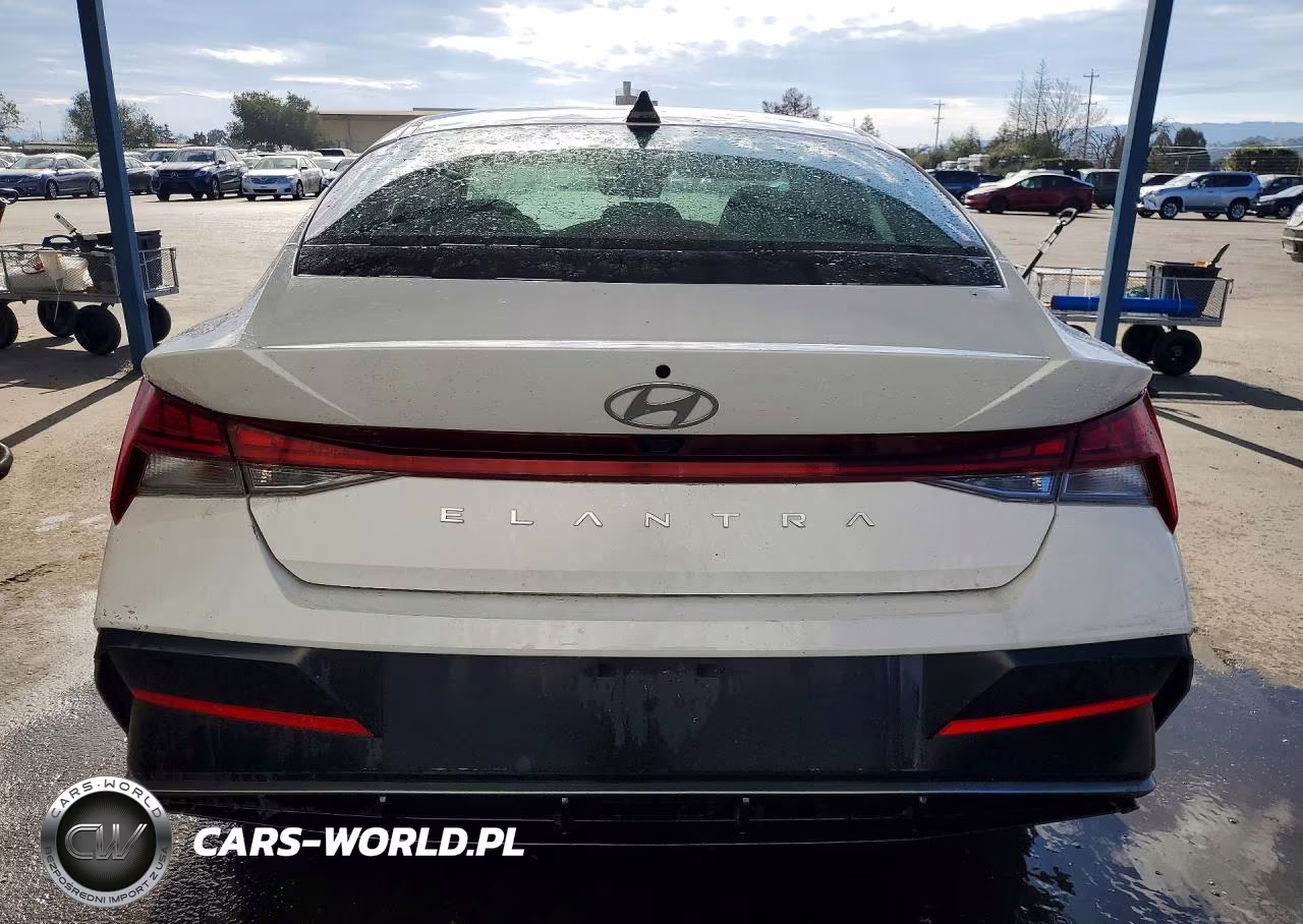 2025 Hyundai Elantra Sel VIN:KMHLS4DG4SU946843 - 6