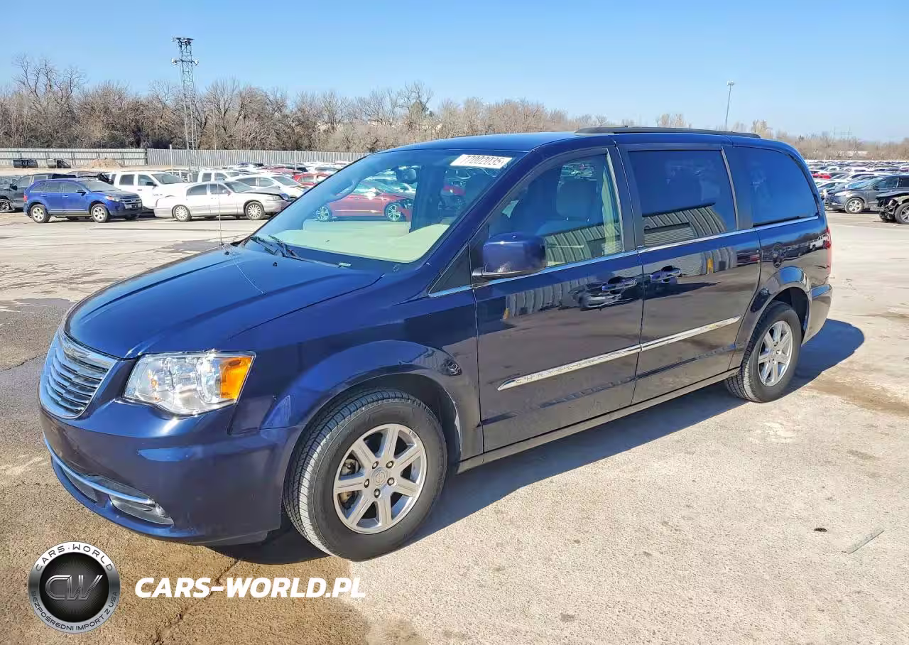 2012 Chrysler Town & Country Touring