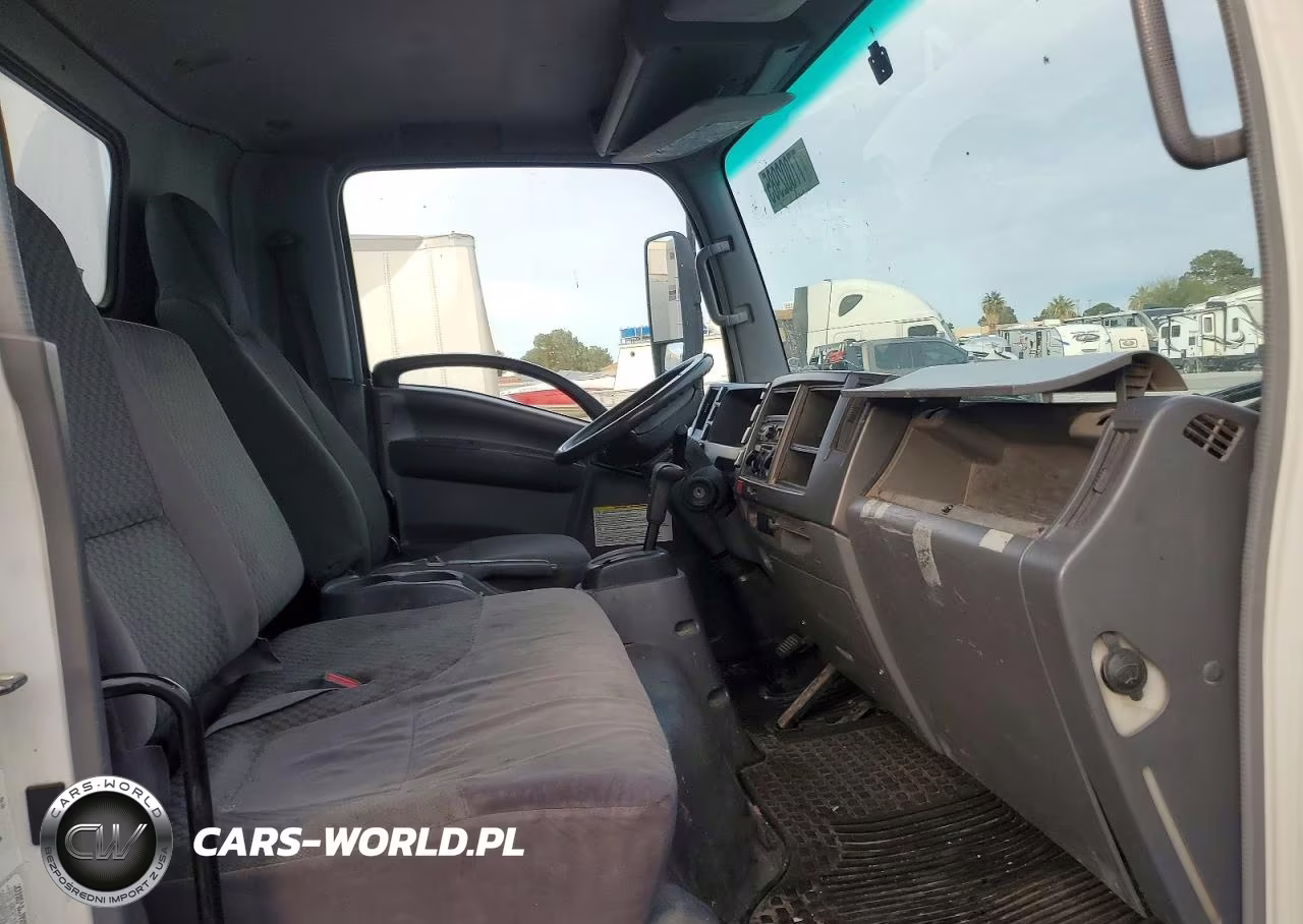 2010 Isuzu Npr Box Truck VIN:JALC4W167A7001483 - 11