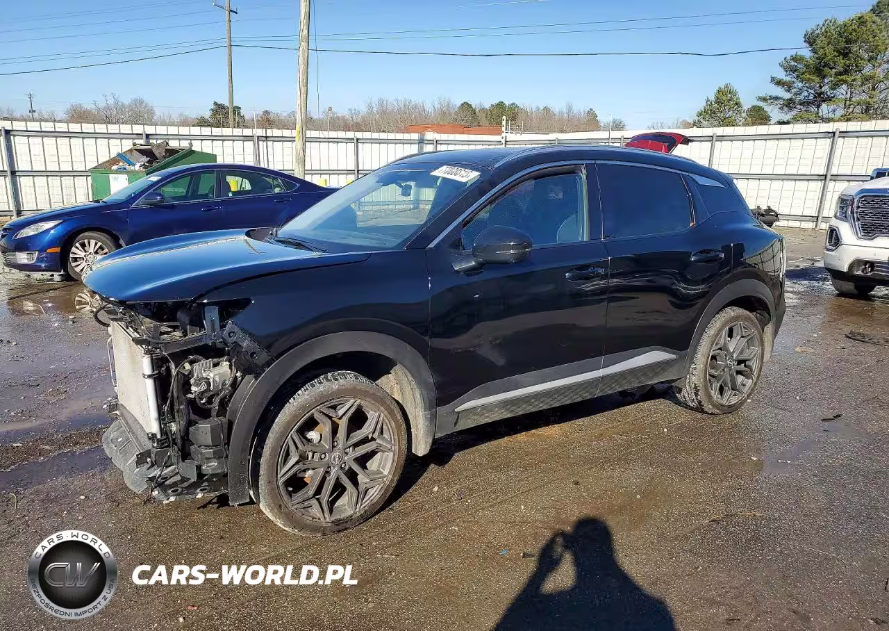 2025 Nissan Kicks Sr