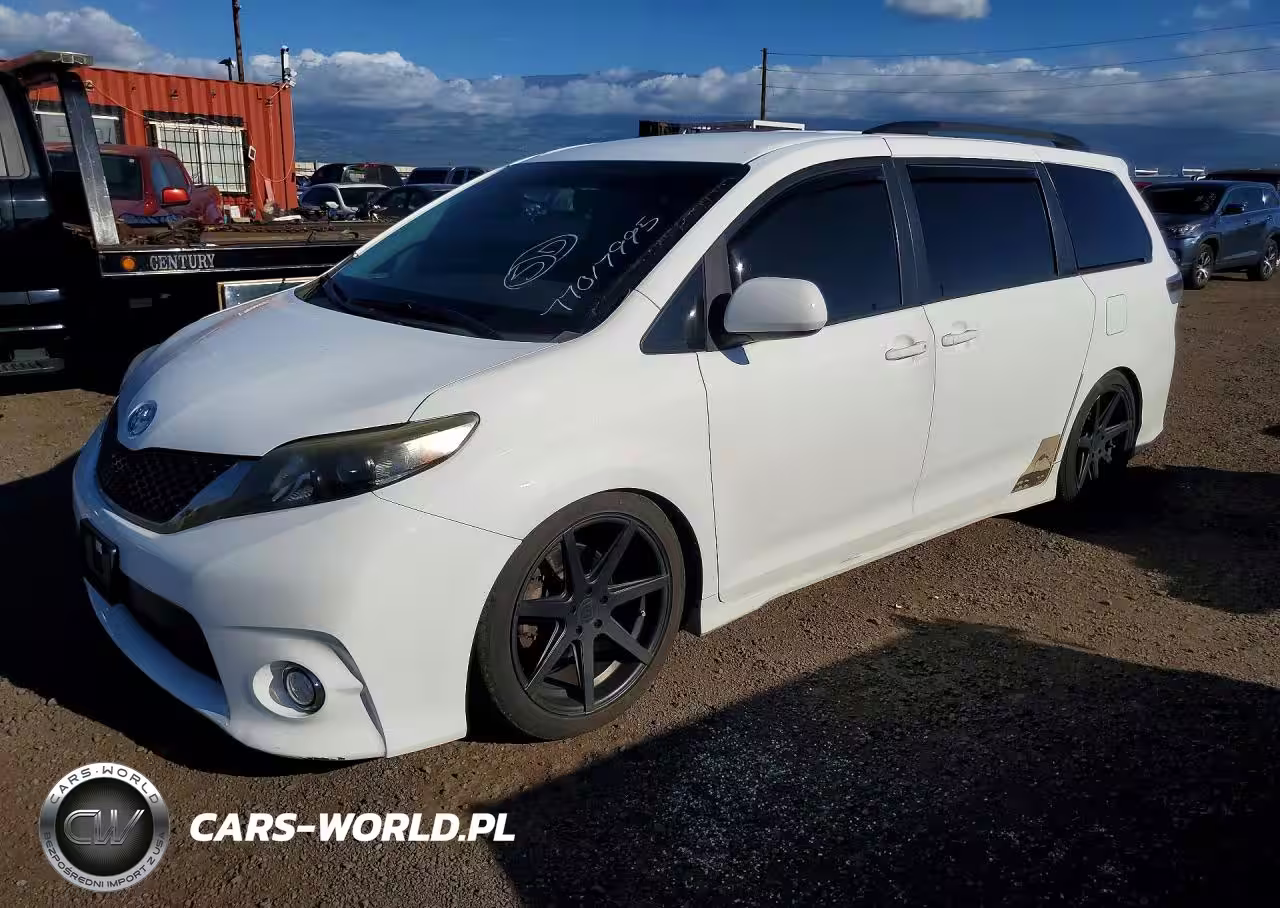 2011 Toyota Sienna Sport