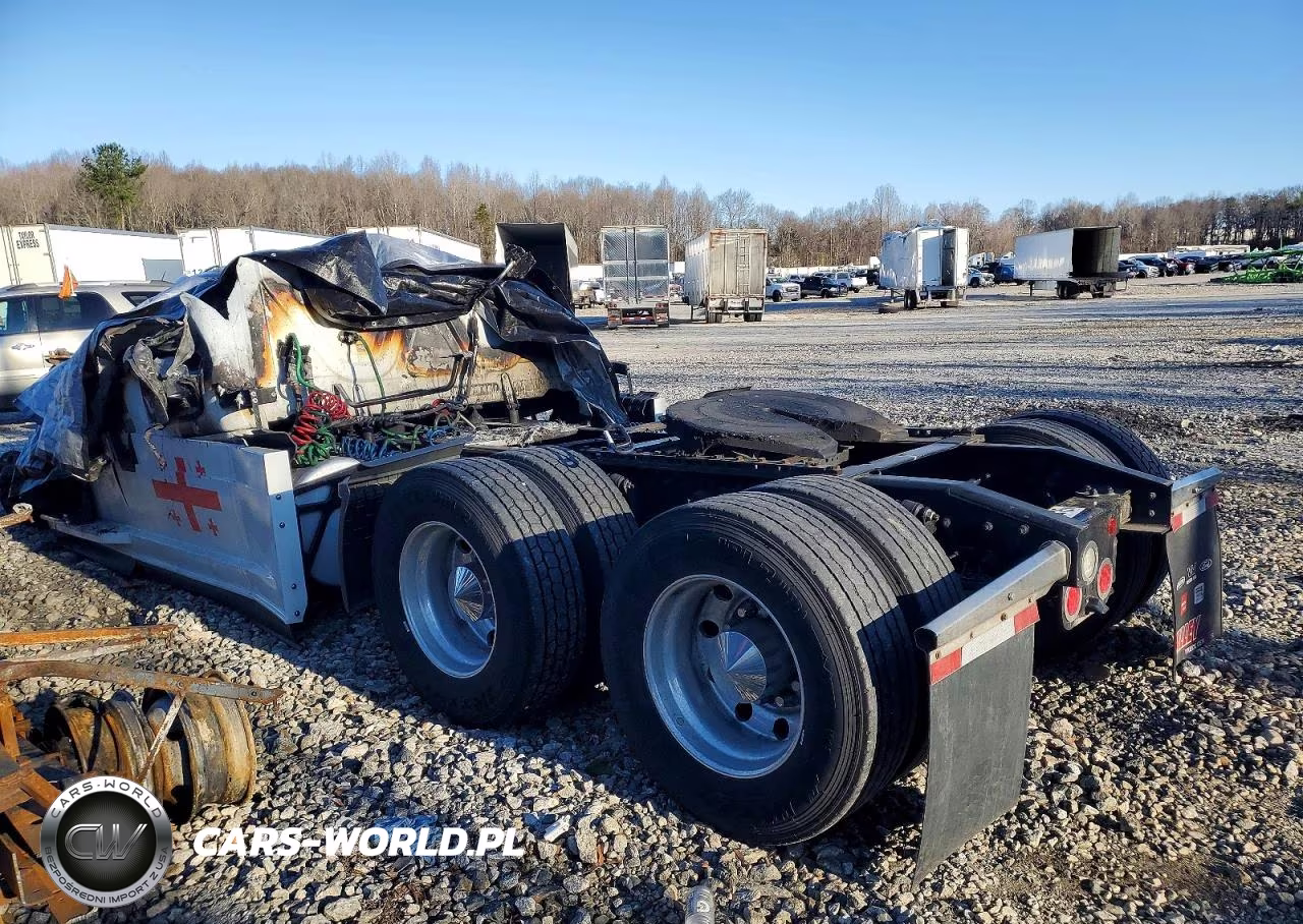 2022 Freightliner Cascadia 126 Semi Truck VIN:3AKJHHDR0NSNE4808 - 3