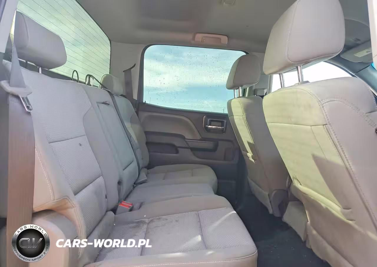 2018 Chevrolet Silverado K1500 Custom VIN:3GCUKPEC9JG132968 - 10