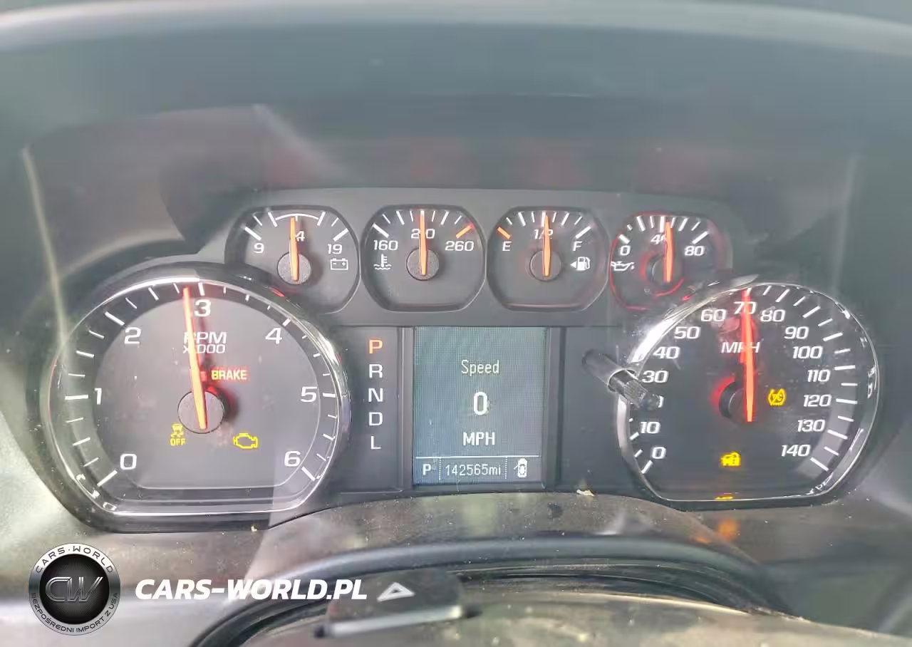 2018 Chevrolet Silverado K1500 Custom VIN:3GCUKPEC9JG132968 - 9