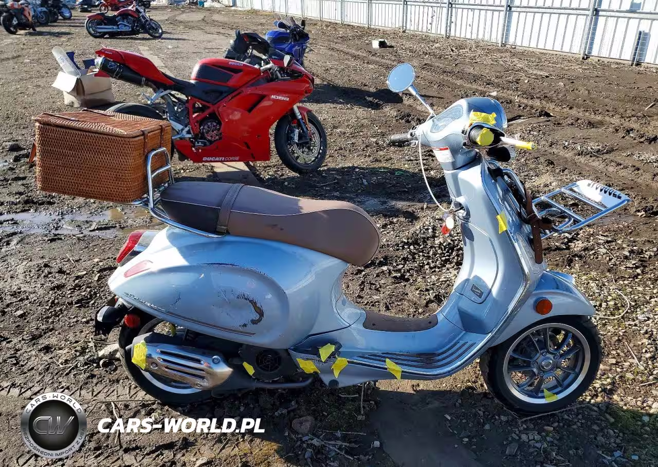 2023 Vespa Primavera-Sprint 150