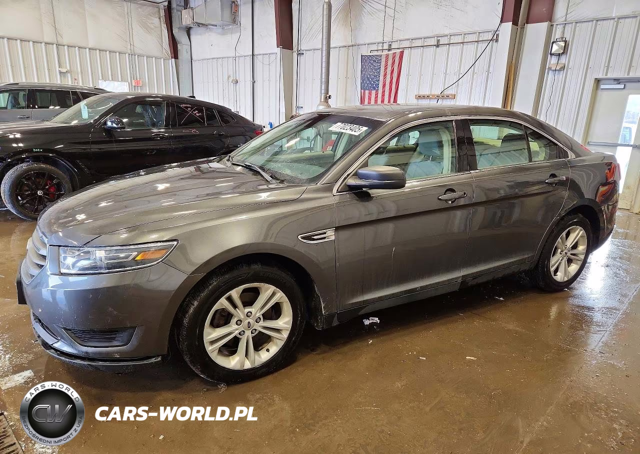 2016 Ford Taurus Se