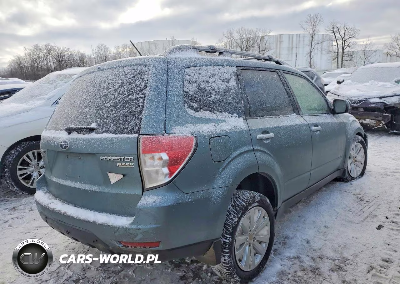 2012 Subaru Forester 2.5X Premium VIN:JF2SHADC1CH420644 - 3