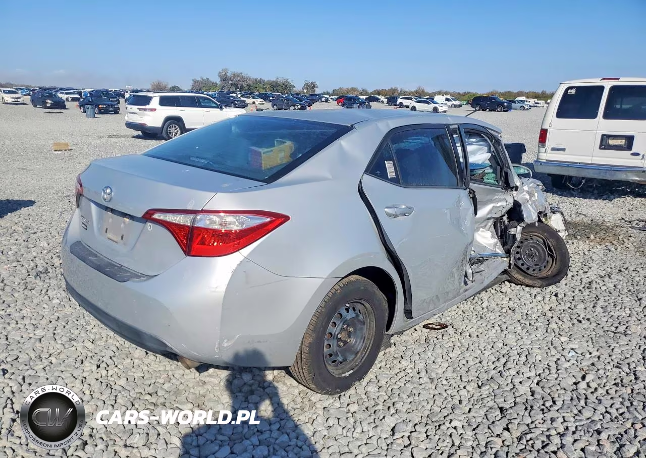 2014 Toyota Corolla L VIN:5YFBURHE8EP045234 - 3