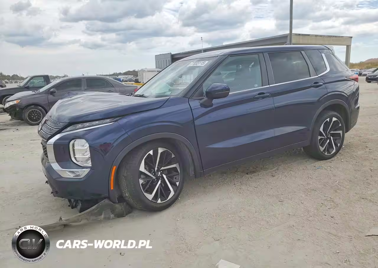 2022 Mitsubishi Outlander Se