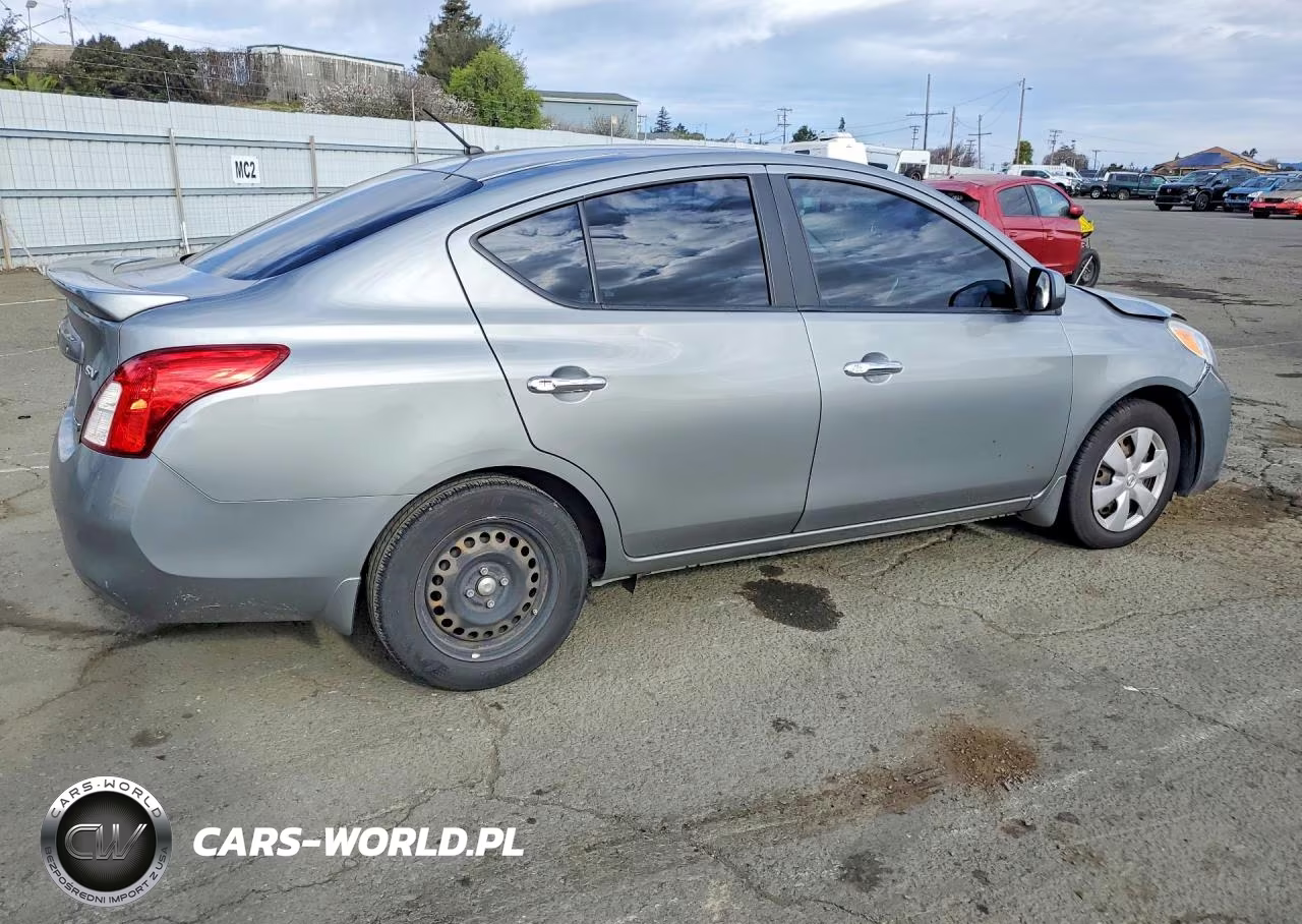 2013 Nissan Versa S VIN:3N1CN7AP7DL892472 - 3
