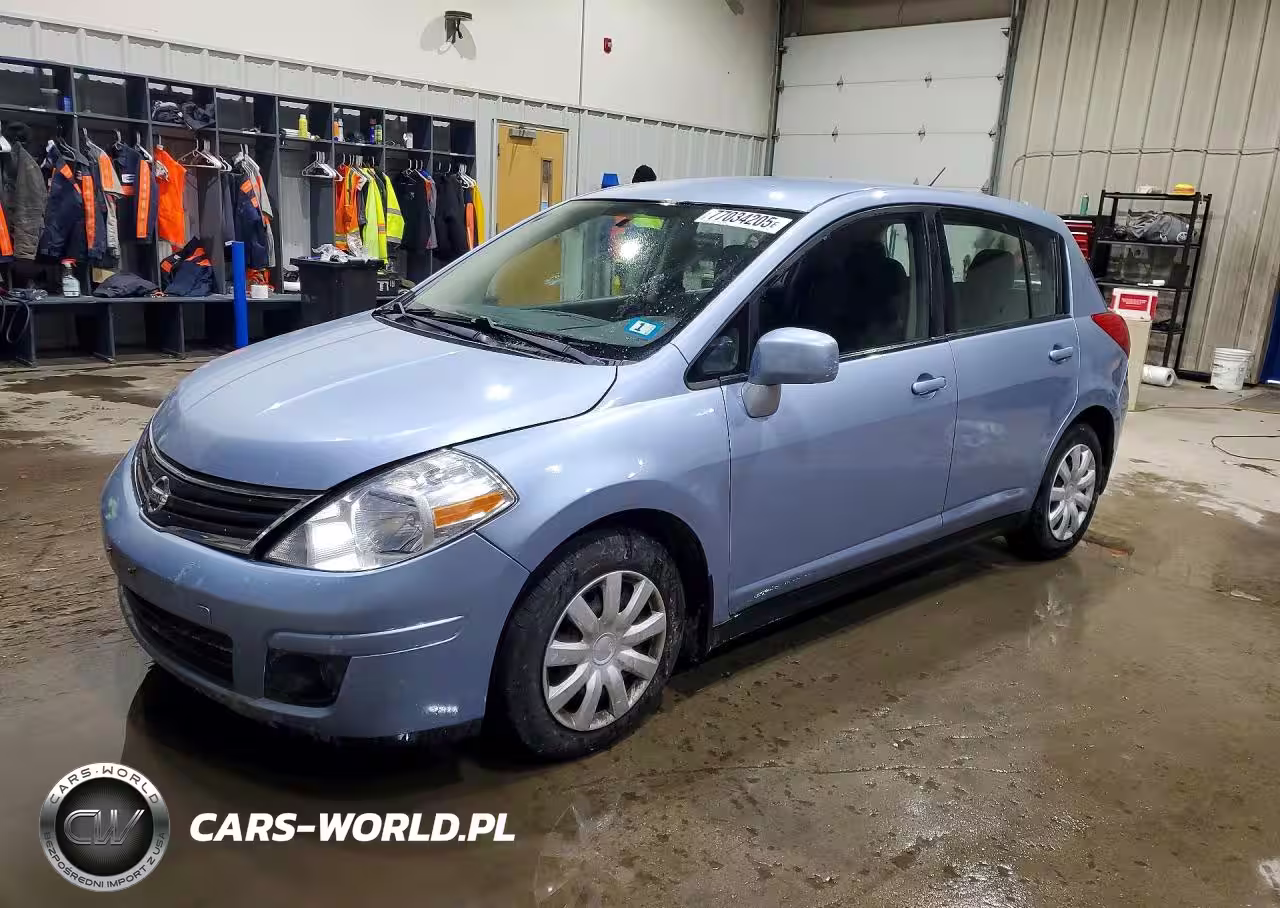 2011 Nissan Versa 1.8 S