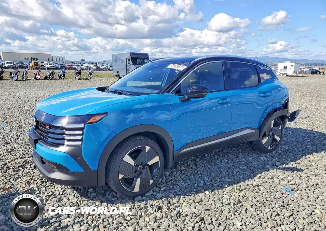 2025 Nissan Kicks Sr