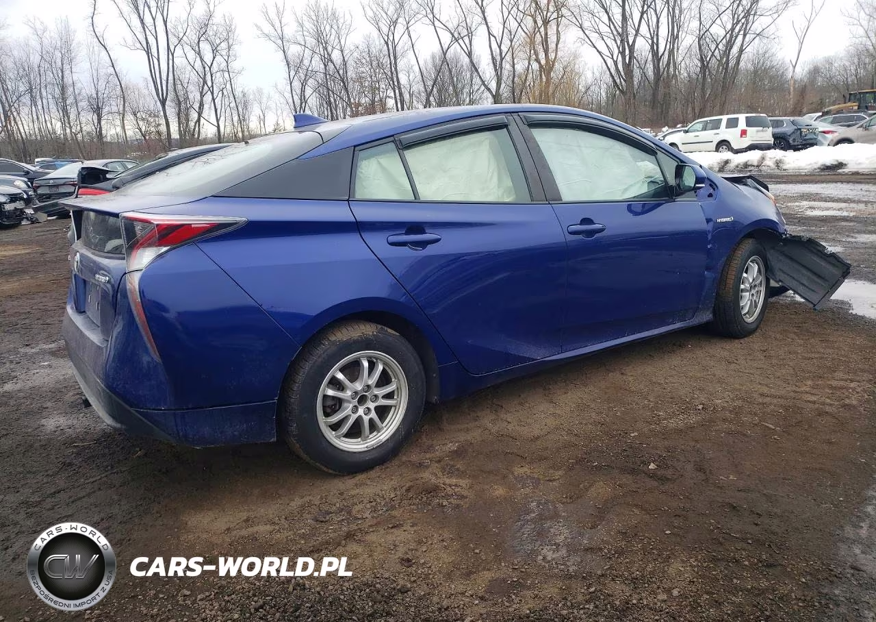 2017 Toyota Prius Four VIN:JTDKARFU6H3533503 - 3