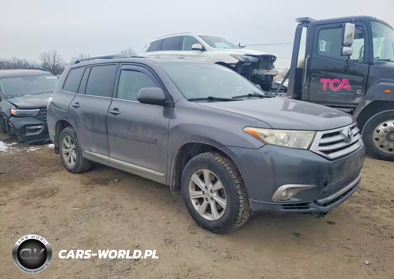 2011 Toyota Highlander Base VIN:5TDBK3EH8BS069697 - 4