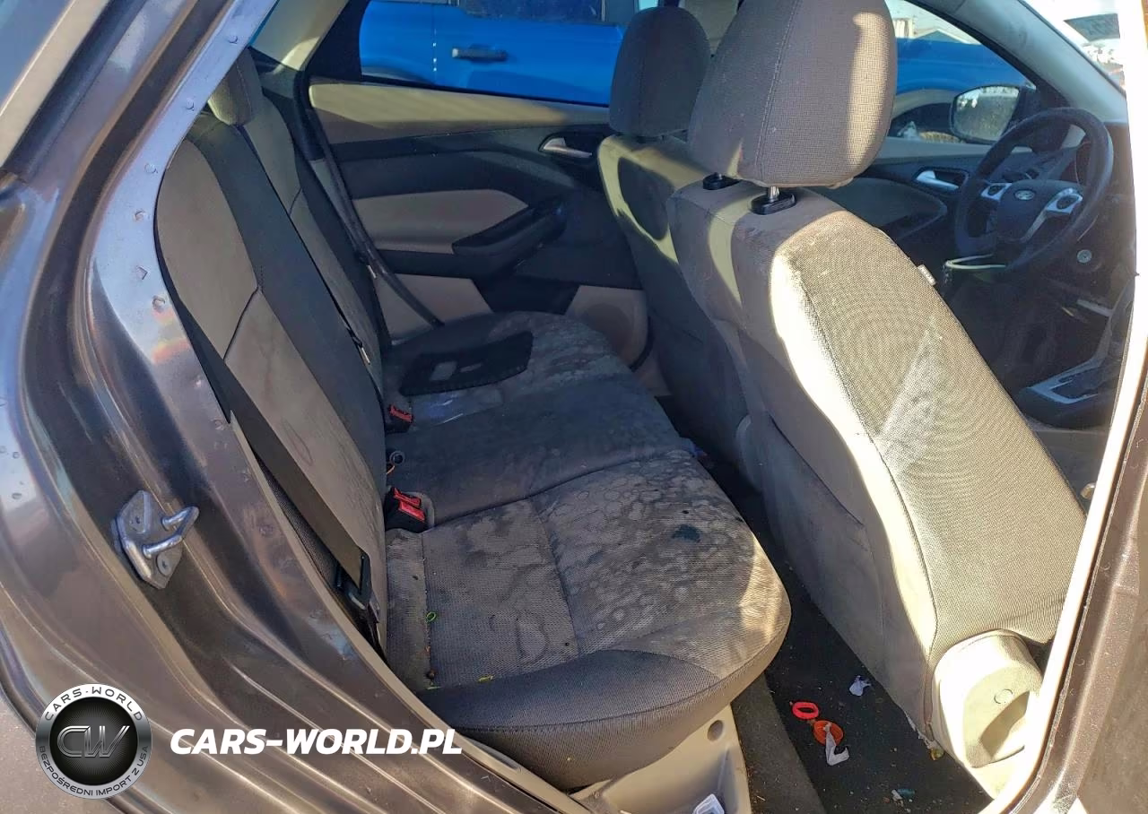 2014 Ford Focus Se VIN:1FADP3K21EL457621 - 10