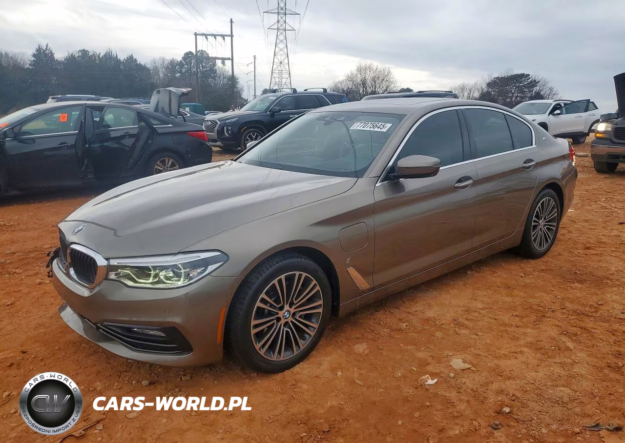 2018 BMW 530Xe – zdjęcie 1 z 12