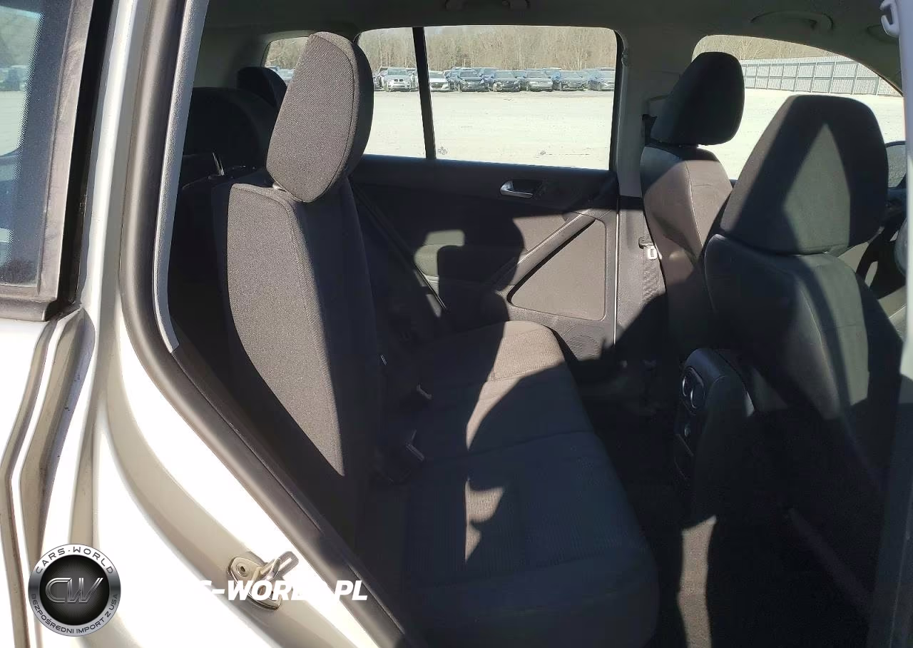 2013 Volkswagen Tiguan S VIN:WVGBV3AX5DW577175 - 11