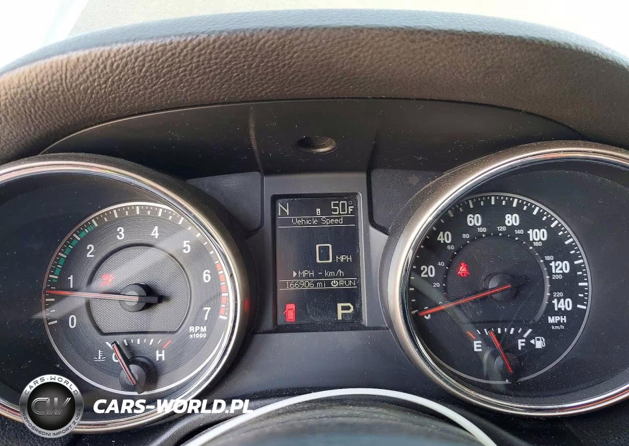 2011 Jeep Grand Cherokee Laredo VIN:1J4RR4GT9BC719117 - 9
