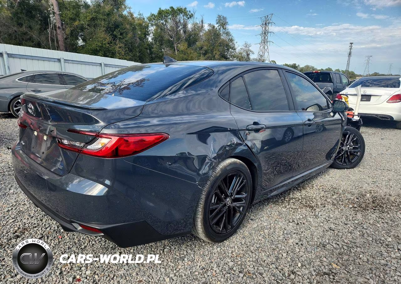 2025 Toyota Camry Xse VIN:4T1DAACK9SU579840 - 3