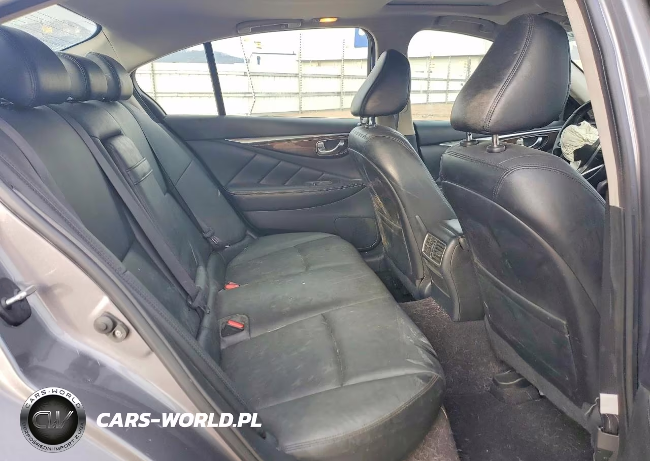 2018 Infiniti Q50 Luxe VIN:JN1EV7AP2JM365014 - 10