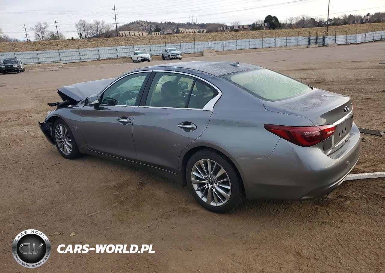 2018 Infiniti Q50 Luxe VIN:JN1EV7AP2JM365014 - 2