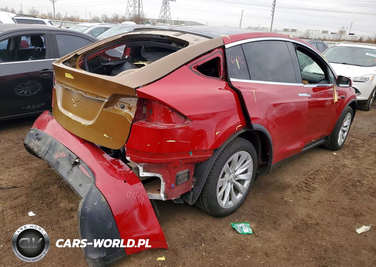 2020 Tesla Model X VIN:5YJXCAE25LF234680 - 3