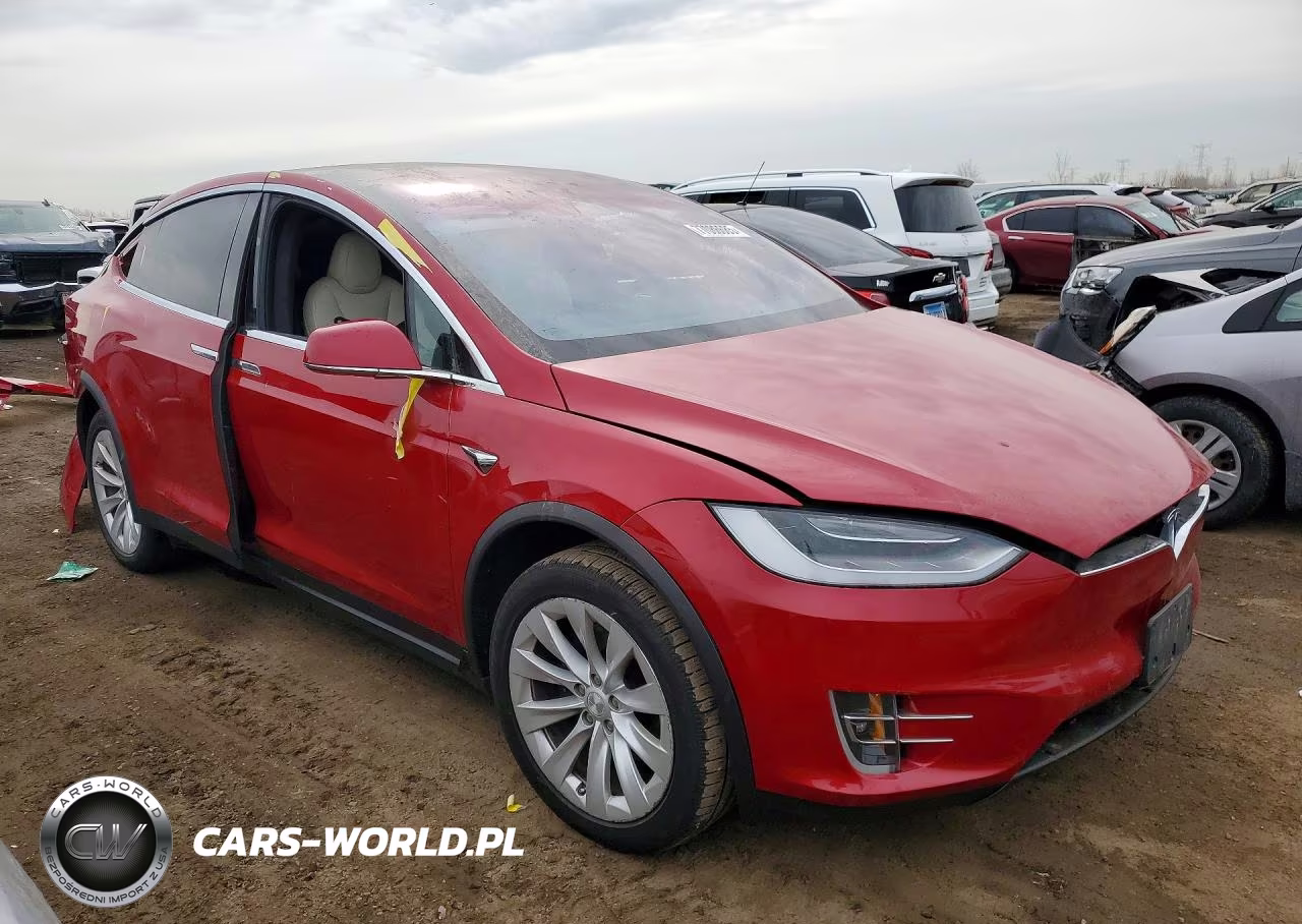 2020 Tesla Model X VIN:5YJXCAE25LF234680 - 4