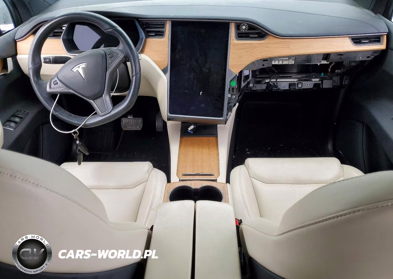 2020 Tesla Model X VIN:5YJXCAE25LF234680 - 8