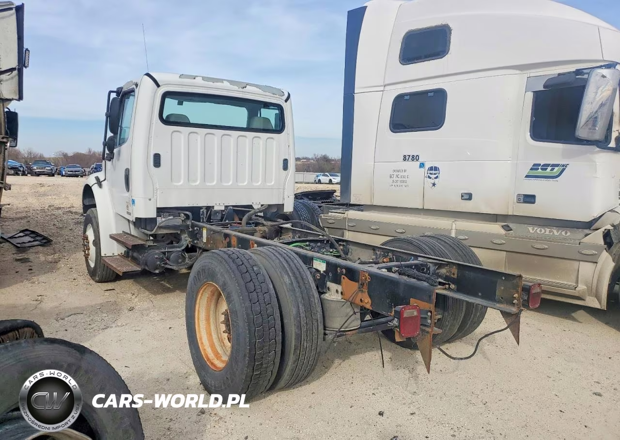 2007 Freightliner Business Class M2 Truck Cab And Chassis VIN:1FVACXDC57HY24794 - 3