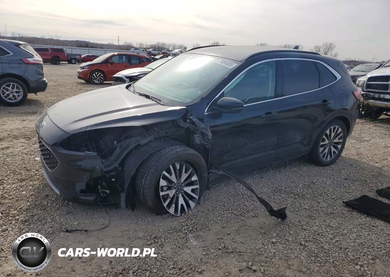 2020 Ford Escape Titanium – zdjęcie 1 z 13