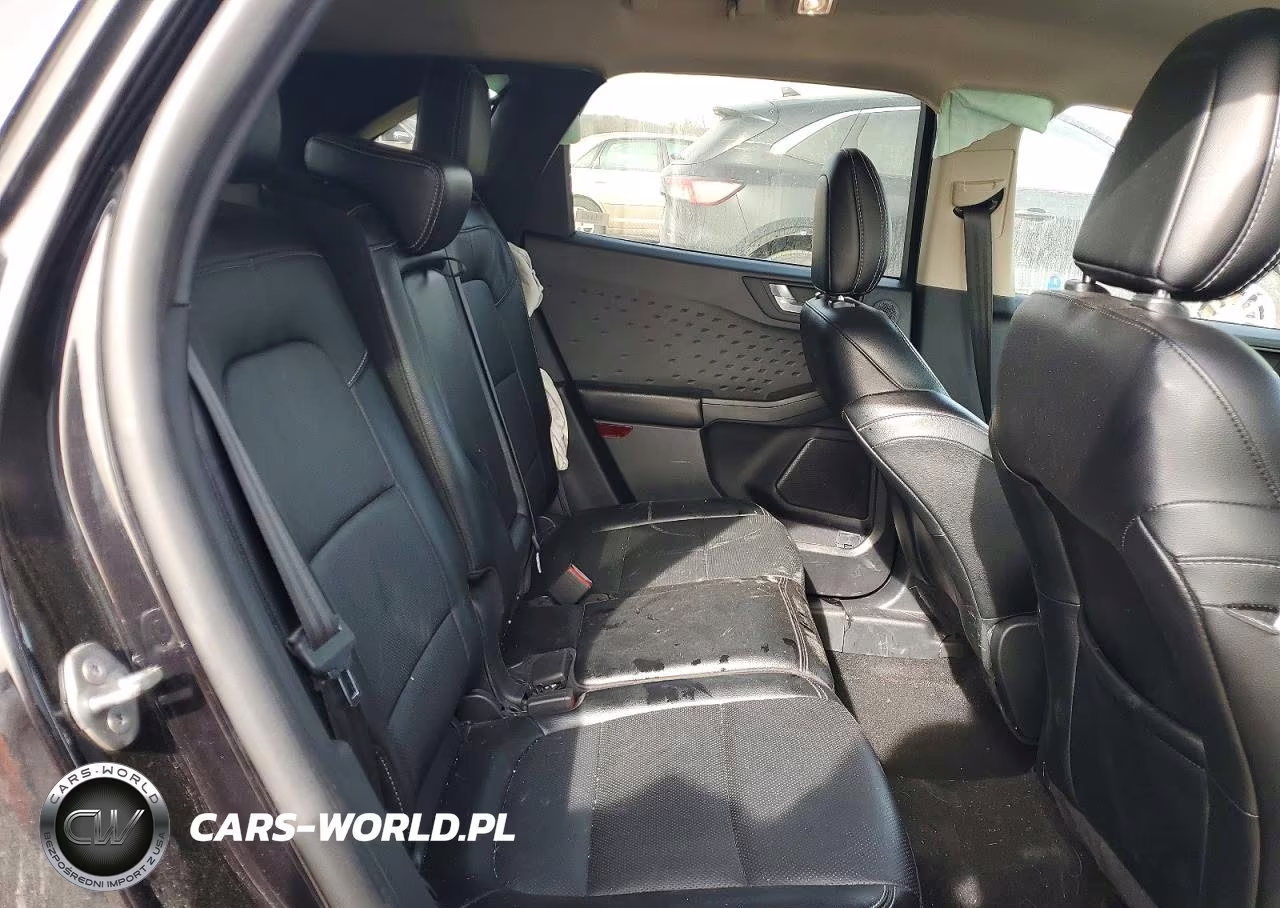 2020 Ford Escape Titanium VIN:1FMCU9J99LUB15983 - 11
