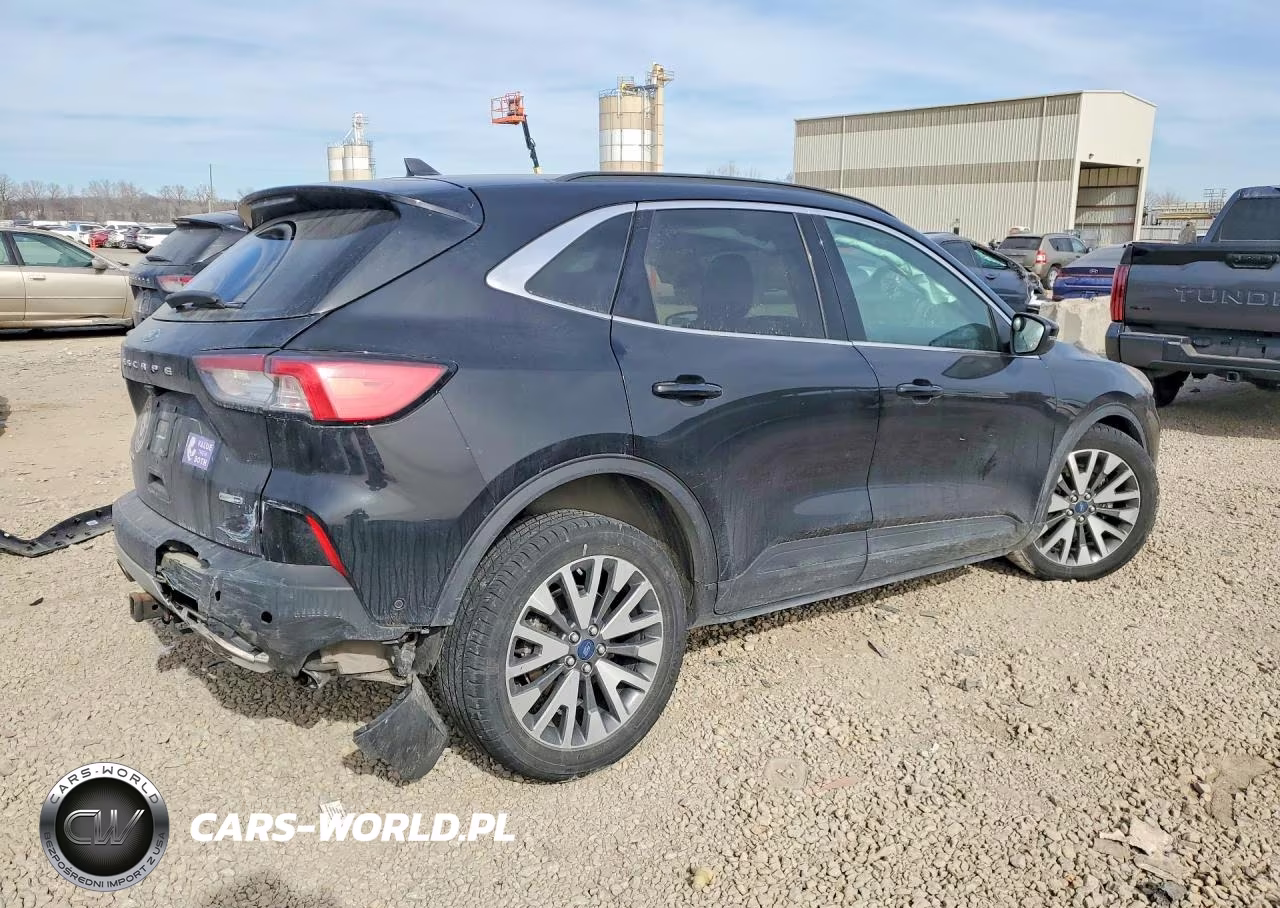 2020 Ford Escape Titanium VIN:1FMCU9J99LUB15983 - 3
