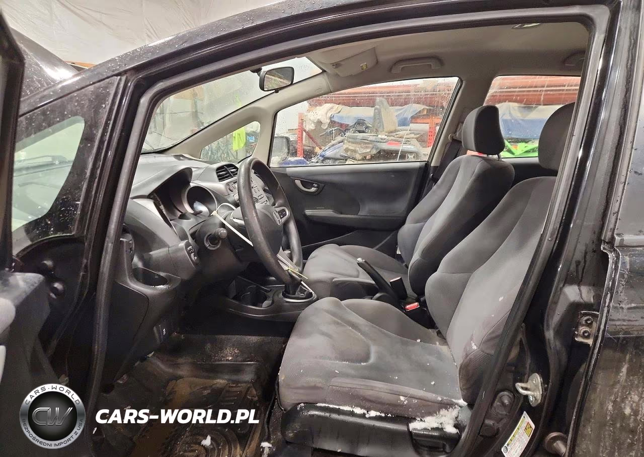 2013 Honda Fit VIN:JHMGE8G34DC059649 - 7