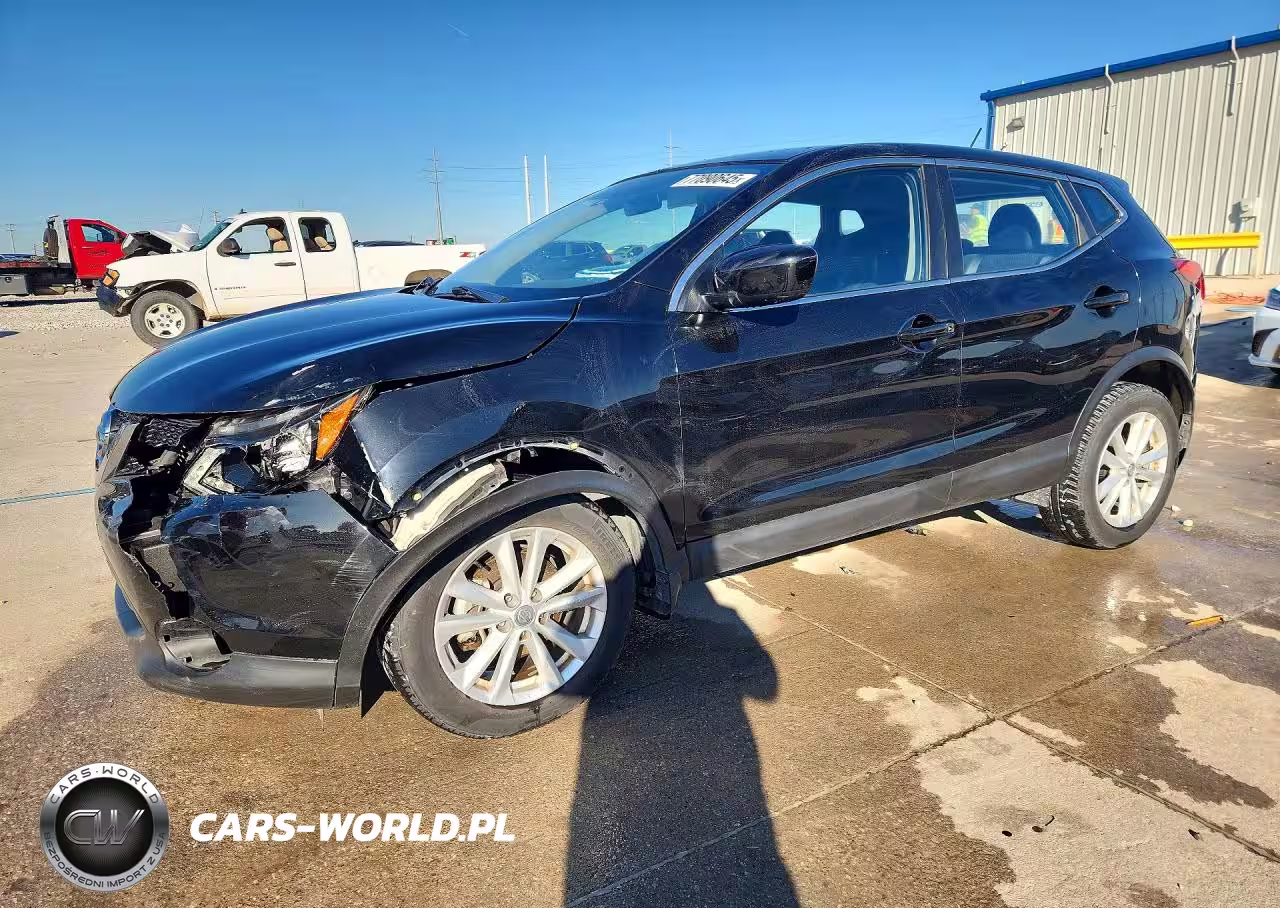 2017 Nissan Rogue Sport S