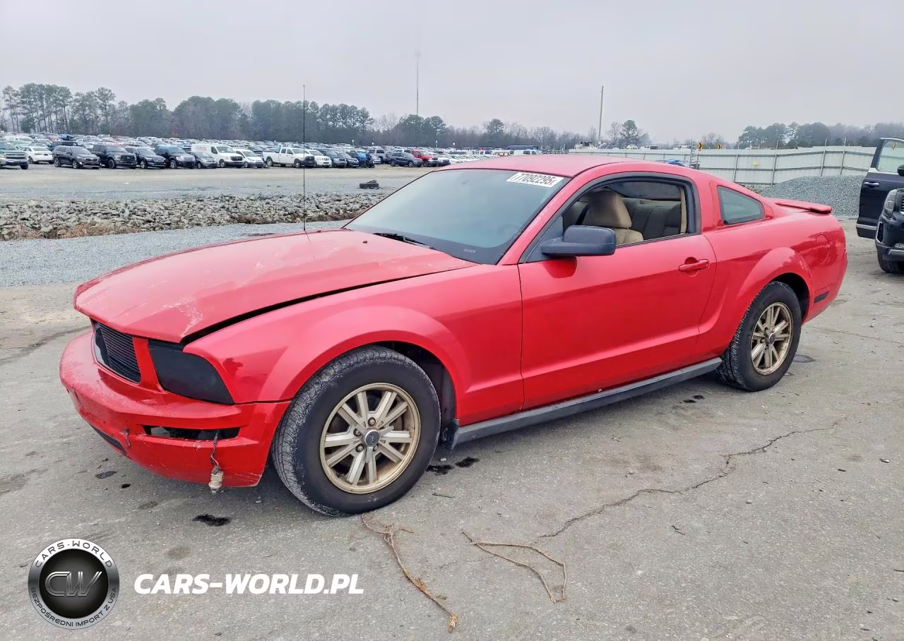 2007 Ford Mustang – zdjęcie 1 z 12